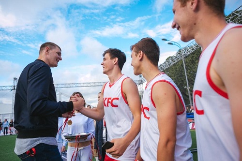 В Нижнем Новгороде стартовала регистрация команд на Чемпионаты KFC по футболу и стритболу, которая продлится до 10 апреля