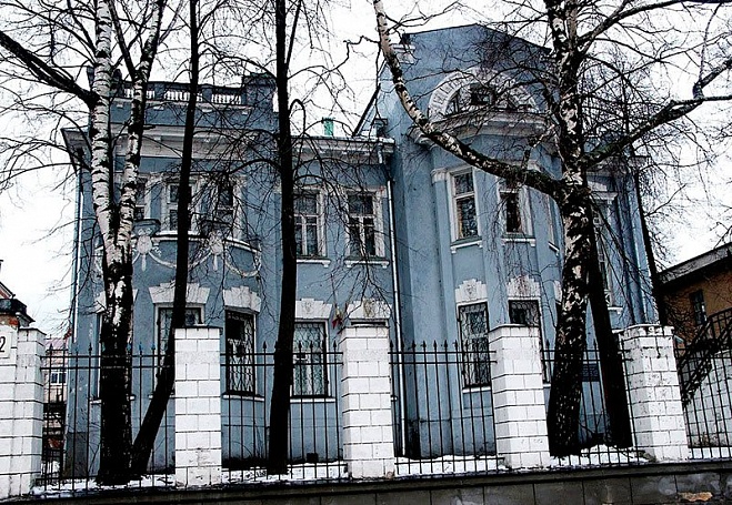 Собственника особняка Кабачинского в Нижнем Новгороде обязали восстановить ограду