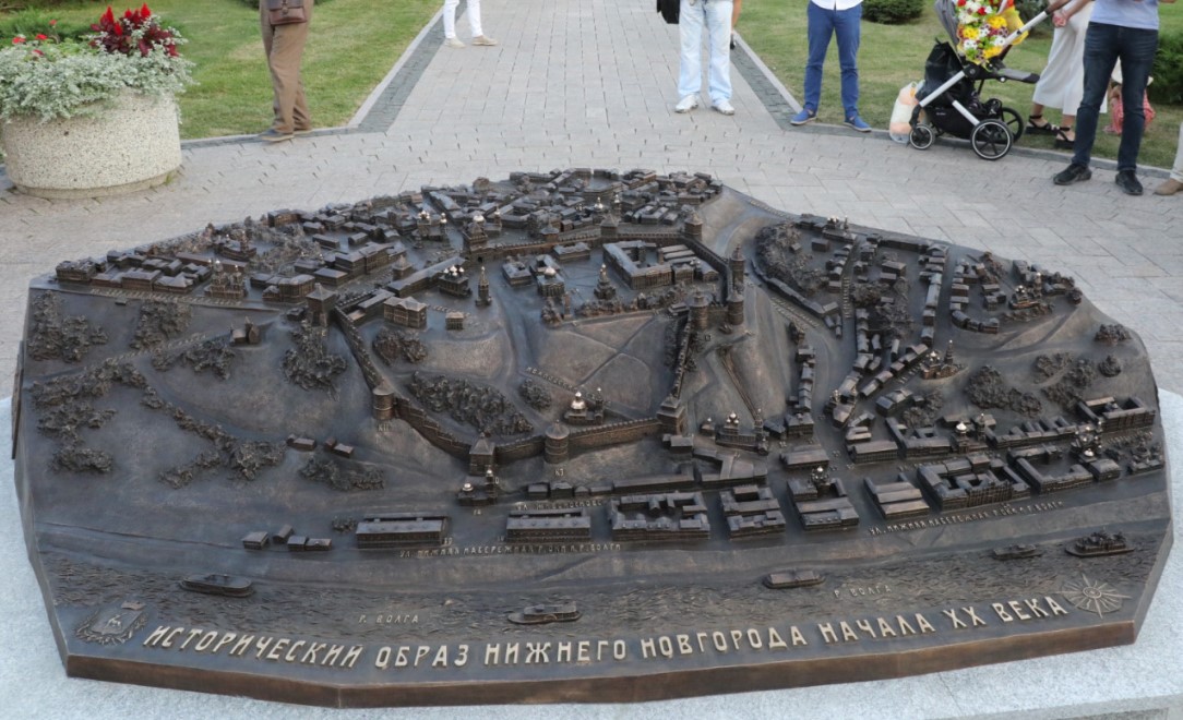 В Нижегородском кремле открыли памятник-макет города начала XX века