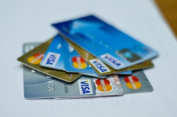 Нижегородцы стали чаще оплачивать покупки банковскими картами 